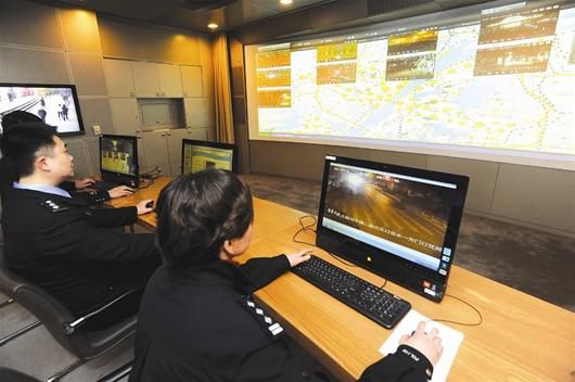 城市視頻監控系統實現武漢三鎮全監控 (記者鄒斌 攝)