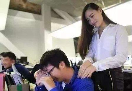 電梯調(diào)試員技術(shù)比維保高_(dá)it技術(shù)員_it項(xiàng)目技術(shù)方案